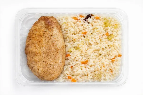 Филе куриное гриль с рисом отварным и овощами
