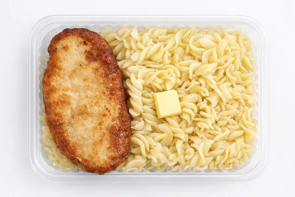 Котлета куриная с макаронами отварными